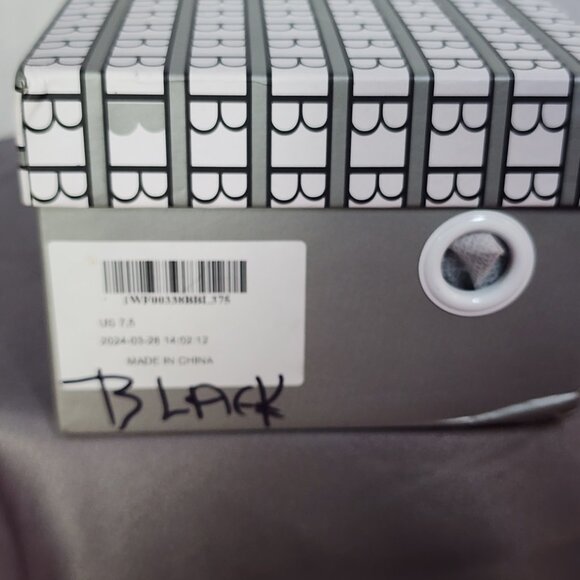 Newbella Black Mousse Fit Pointed Toe Square Heel Gold Tone Chain Dress Mule 7.5 - Picture 10 of 16